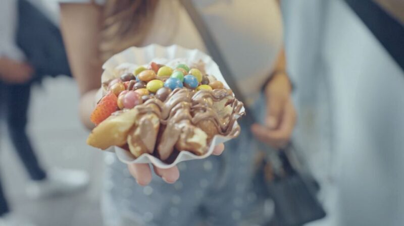 London: Sweet Treats Smartphone Treasure Hunt with Desserts - Discovering London Through a Sweet Lens