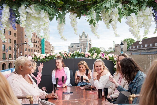 London Tootbus Bar Bus Sunset Tour with Drinks - Who Will Enjoy This Tour?