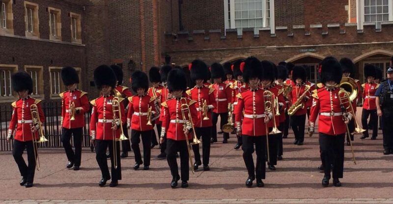 London: Top 30 Sights Walking Tour and The Shard Entry - A Deep Dive into the Tour Experience