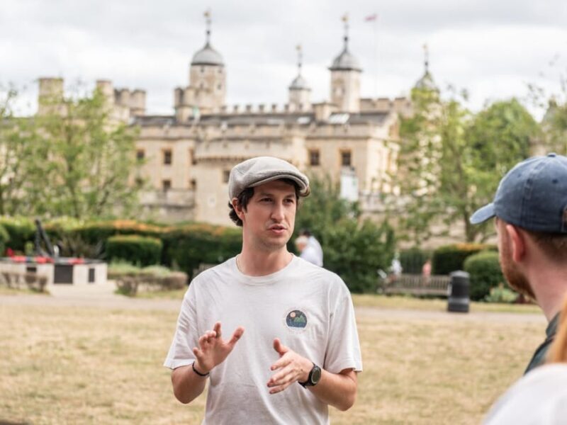 London: Top 30 Sights Walking Tour and Tower of London Entry - Discover London’s Top 30 Sights: A Practical and Engaging Tour