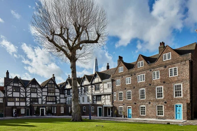 London: Tower of London and Crown Jewels Exhibition Ticket - Key Points