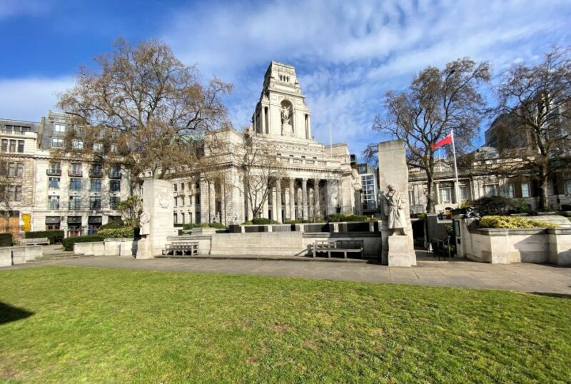 London: Tower of London Guided Tour with Crown Jewels Option - Who Will Enjoy This Tour?