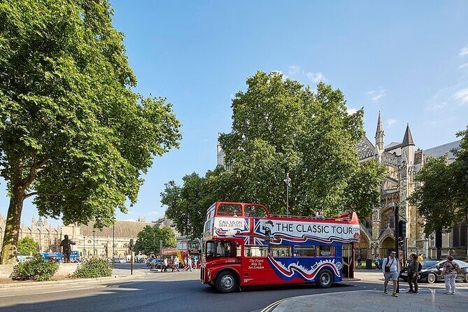 London Vintage Bus Tour: Live Comedy Sightseeing Show - The Sum Up