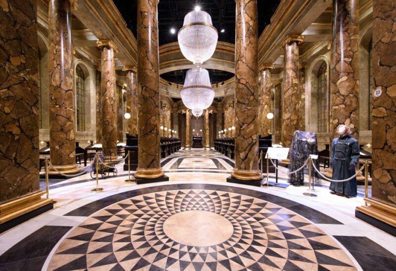 London: Warner Bros. Studio Tour and River Thames Cruise - The new expansion: Gringotts and beyond