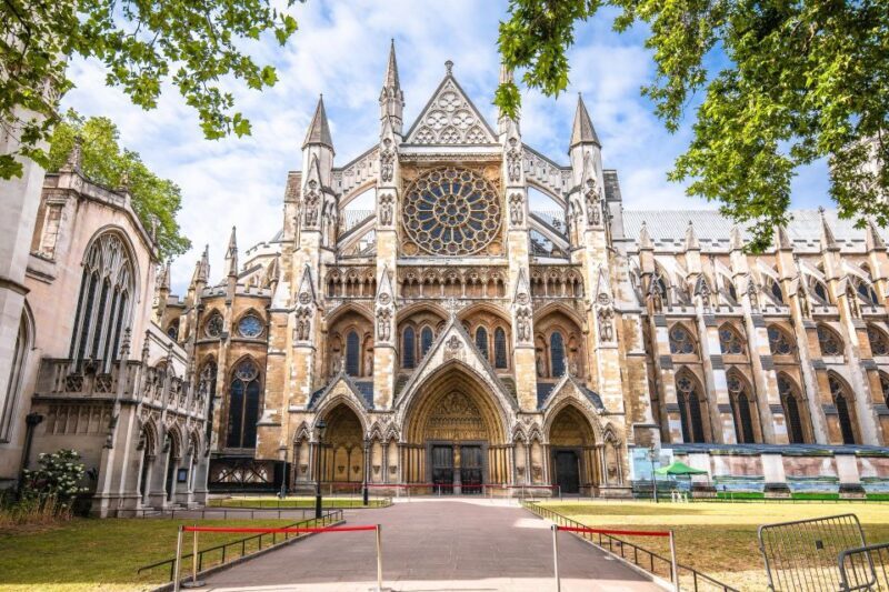 London Westminster Abbey French Tour with Fast-Track Tickets - Breakdown of the Itinerary