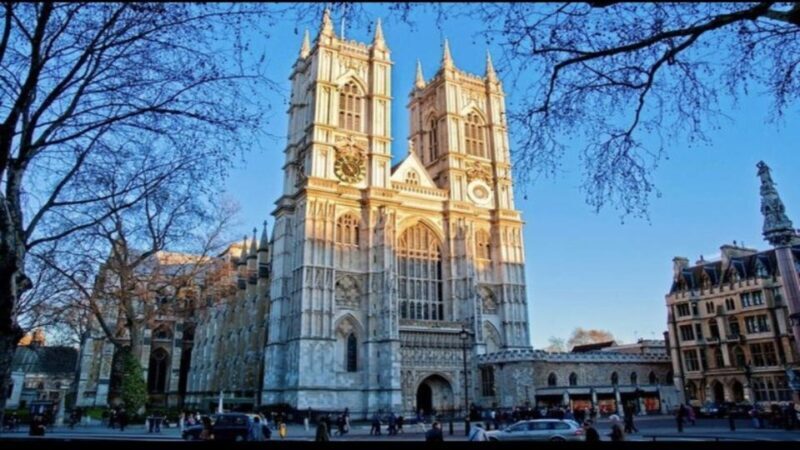 London: Westminster and Changing of the Guard Tour - Exploring the Highlights of the Tour