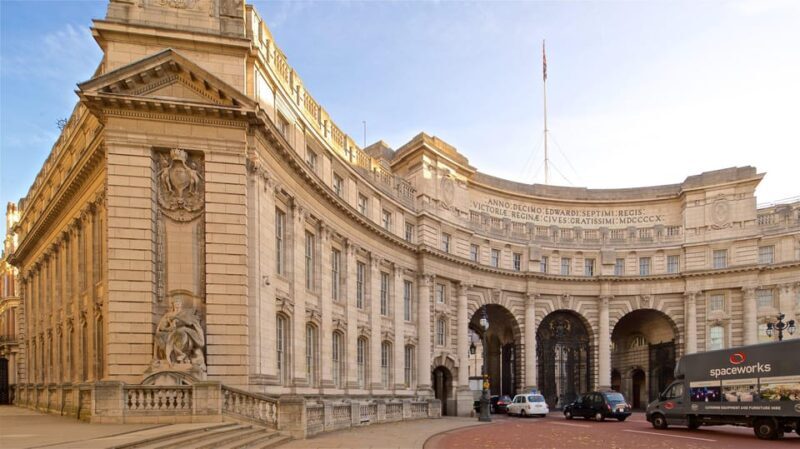 London: Westminster Private Guided Walking Tour - Key Points