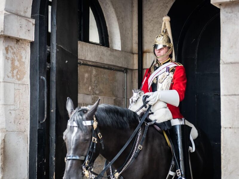 London: Westminster Walking Tour & London Eye Ticket - The Buckingham Palace Stop