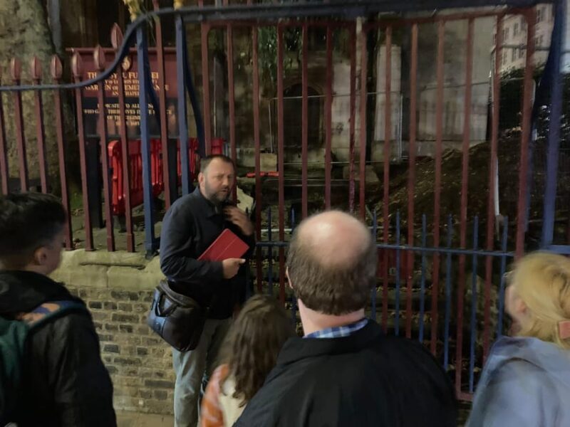 London's Ghosts & Gruesome Past Nighttime Walking Tour - Londons Ghosts & Gruesome Past Nighttime Walking Tour: A Deep Dive into the Citys Dark Corners
