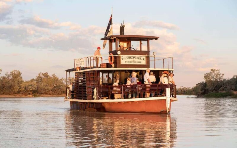Longreach: Sunset Paddlewheeler Cruise, Show and Dinner - Key Points