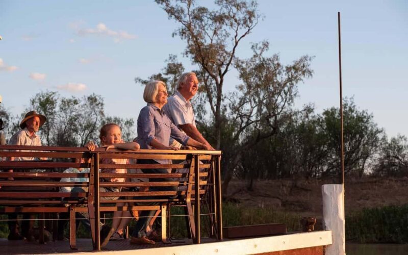 Longreach: Sunset Paddlewheeler Cruise, Show and Dinner - What’s Included and What to Bring