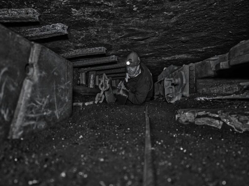 Longyearbyen: Historic Coal Mine Tour at Gruve 3 - Exploring the Mine: What You Can Expect