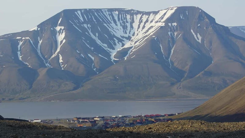 Longyearbyen: Panorama view hike - Platåfjellet Guided Hike - Key Points