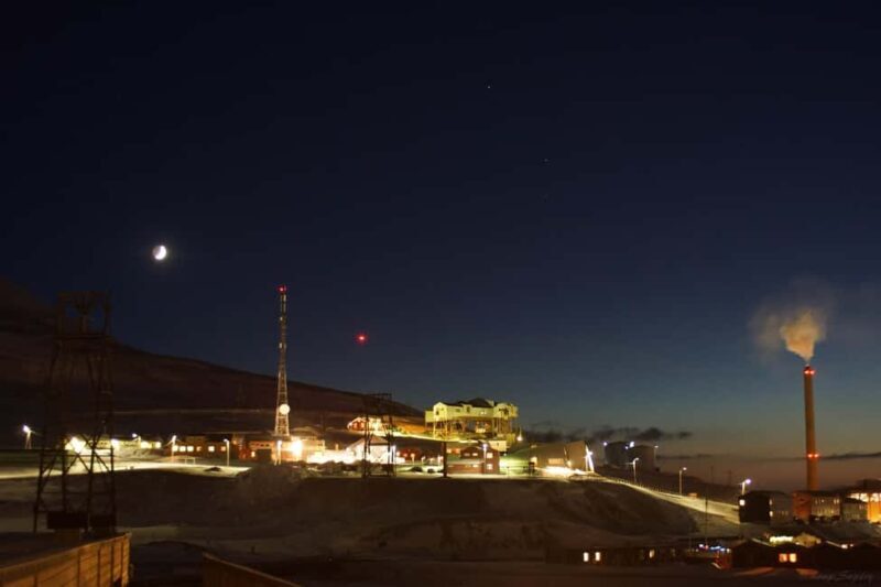 Longyearbyen: Polar Night Arctic Ocean Swim & Sauna - Longyearbyen: Polar Night Arctic Ocean Swim & Sauna — A Bold Arctic Experience