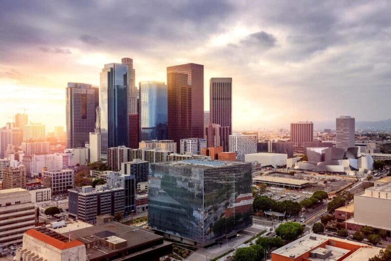 Los Angeles: City Tour with Expert Guide and Hotel Pickup - Key Points