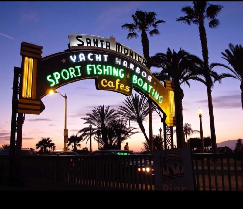 Los Angeles: Hollywood City Tour with celebrity Homes Tours - Key Points