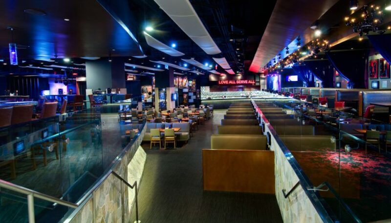 Los Angeles: Meal at the Hard Rock Cafe Hollywood - A Genuine Look at the Experience