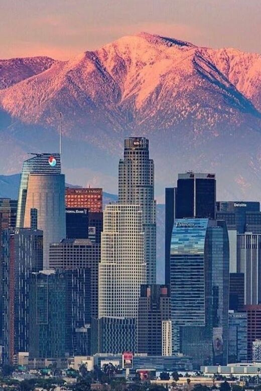 Los Angeles: Night Flight Tour - An In-Depth Look at the Los Angeles Night Flight Tour