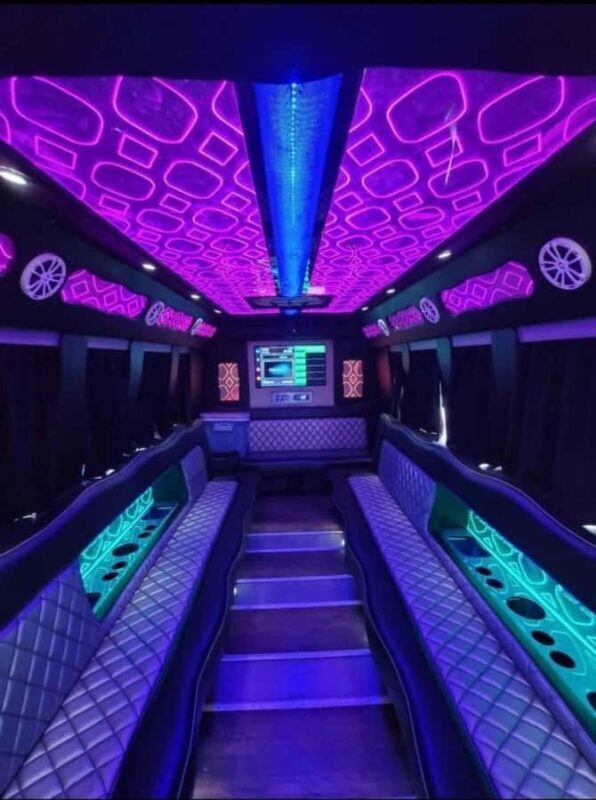 Los Angeles: Party Bus Rental with Chauffeur - A Closer Look at the Party Bus Experience in Los Angeles