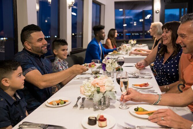 Los Angeles Premier Dinner Cruise from Marina del Rey - Key Points