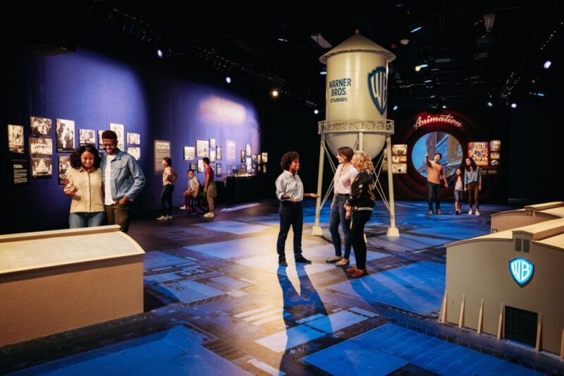 Los Angeles: Warner Bros. Studio Tour Hollywood - A Complete Look at Warner Bros. Studio Tour Hollywood