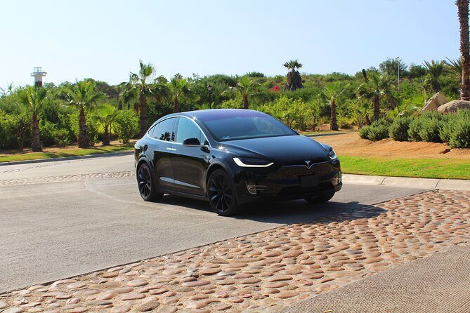 Los Cabos Luxury Private Tesla Transfer from Airport to Cabo San Lucas Area - FAQ