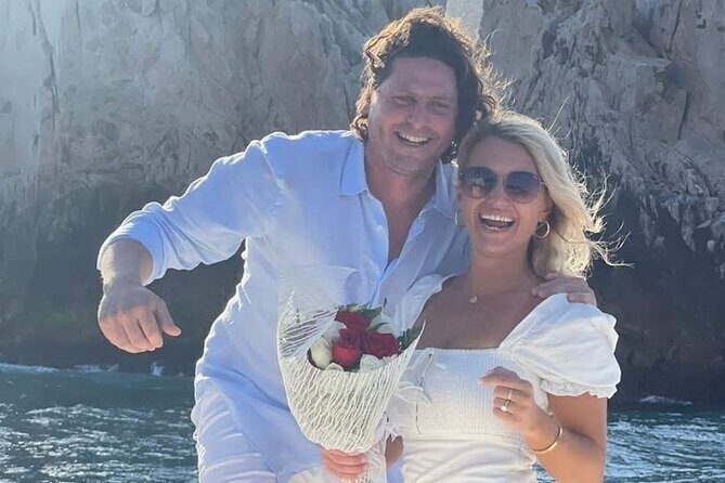 Los Cabos Private Yacht Tour, Water Activities, Lunch and Drinks - Exploring the Cabo San Lucas Private Yacht Tour