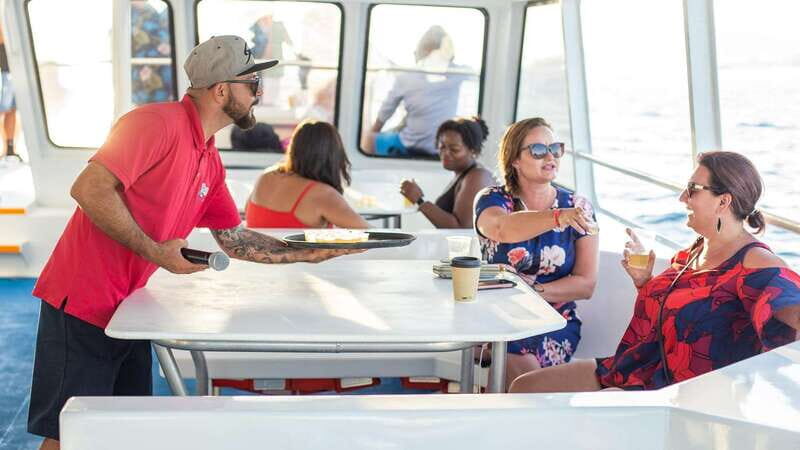 Los Cabos: Sunset Dinner Cruise with Transportation - Discovering the Los Cabos Sunset Dinner Cruise with Transportation