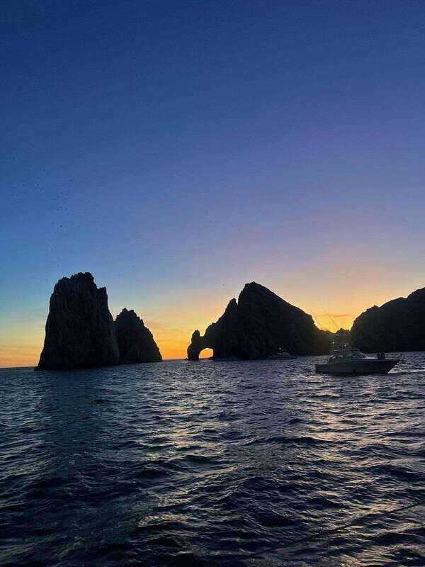 Los Cabos: Sunset Sailboat Tour with Snacks and Drinks - Key Points