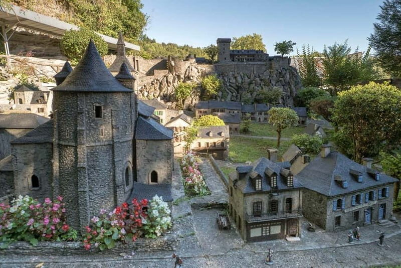 Lourdes: Attraction Pass with 2 Museums and the Little Train - The Sum Up