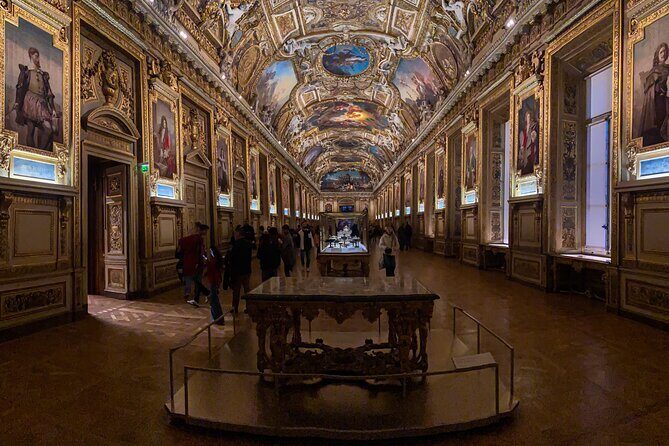 Louvre Highlights & Mona Lisa, Reserved Access with Expert Guide - Frequently Asked Questions