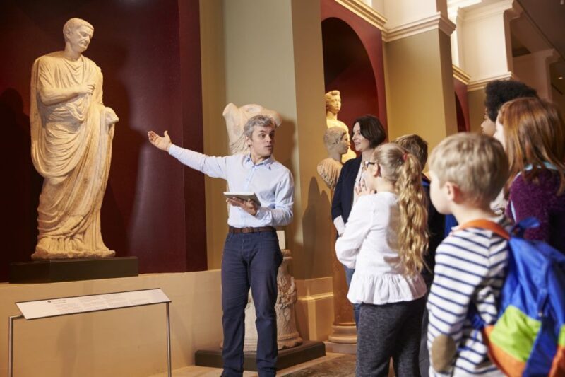 Louvre Masterpieces Private Guided Tour with Reserved Access - A Closer Look at the Louvre Masterpieces Private Guided Tour