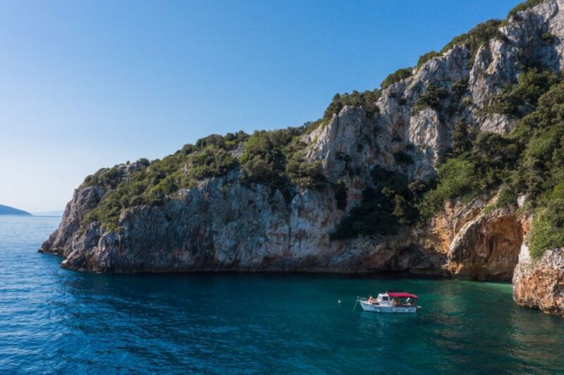 Lovran/Opatija: Swimming on Cres Island with Lunch - First Stop: Smrdea Beach – A Hidden Gem