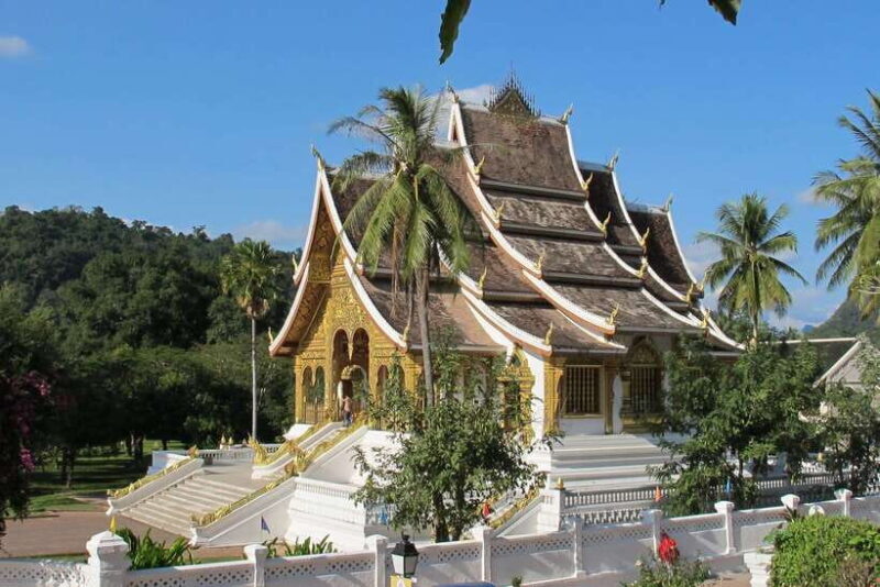 Luang Prabang: Private Must-See Sights and Mount Phousi Tour - Key Points