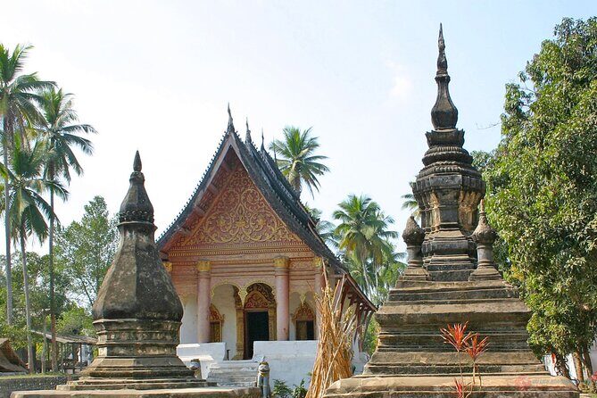 Luang Prabang Shared Group City Tour - Exploring Luang Prabang in a Day: What You Can Expect