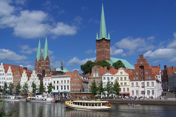 Lübeck Day Trip From Hamburg By Train With Private Guide And Lunch - Exploring Lübeck: A Step-by-Step Journey