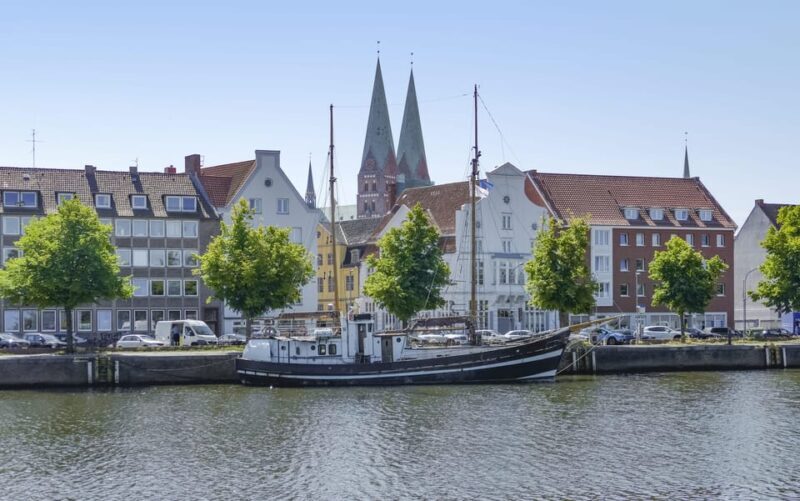 Lübeck: Express Walk with a Local - Key Points