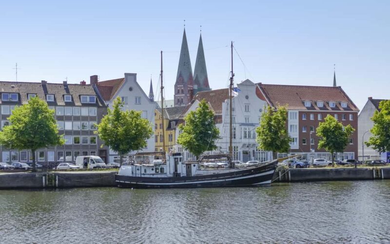 Lübeck: In the footsteps of the Hansa with a Local - Who Should Take This Tour?