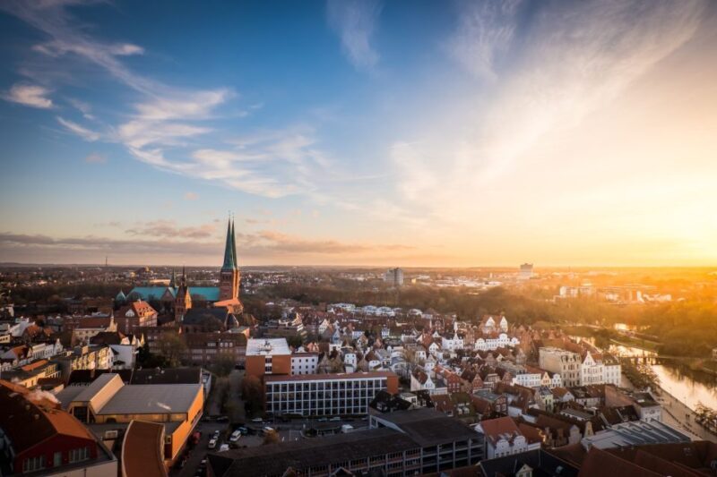 Lübeck: Old Town Highlights Private Walking Tour - Exploring Lübeck’s Old Town: A detailed journey