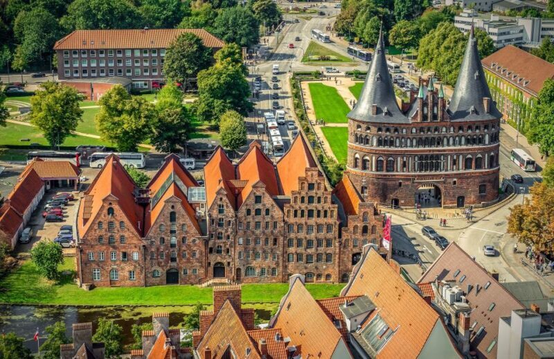 Lübeck: Private Historical and Architectural Walking Tour - Detailed Review of the Lübeck Walking Tour