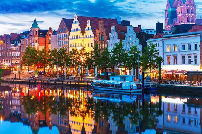 Lübeck Scavenger Hunt and Highlights Self-Guided Tour - Overview of the Tour Experience