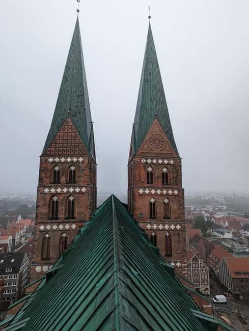 Lübeck zwischen Grusel und Geschichte Truecrime zu Halloween - A Closer Look at the Lübeck True Crime Tour