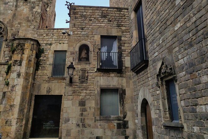 Lucas Hidden Old Barcelona: the Gothic and El Born Tour - FAQ