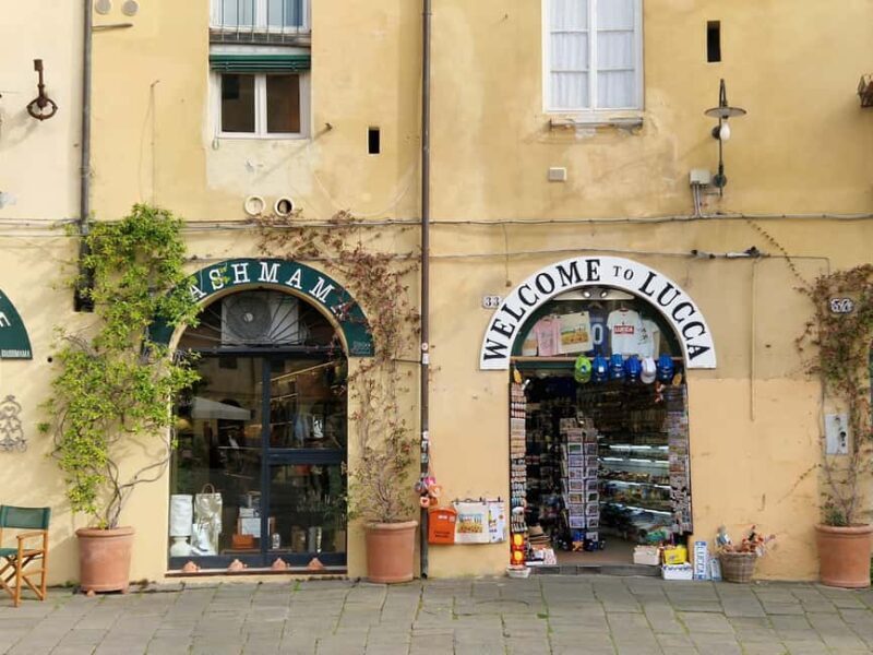 Lucca: guided visit of S. Martino, S. Frediano, city center - Discover Lucca’s Historic Center with a Guided Walk