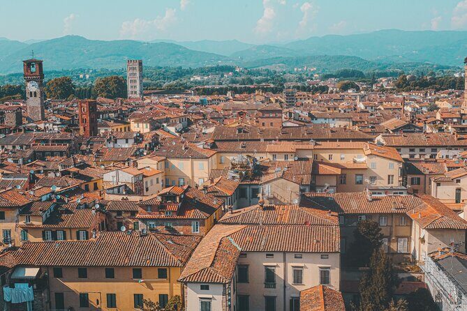 Lucca Walking Tour with Audio and Written Guide by a Local - A Walk Through Lucca’s Most Famous Spots