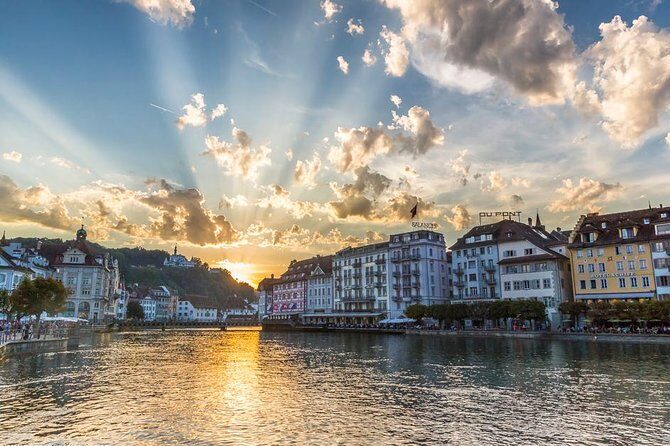 Lucerne by Night Photo Tour - FAQ