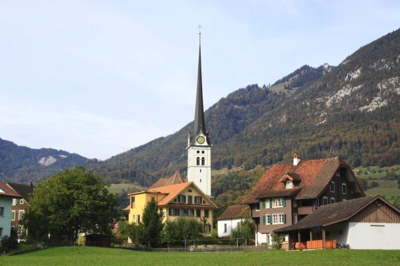 Lucerne - Old Town private walking Tour - Exploring Lucerne’s Historic Heart