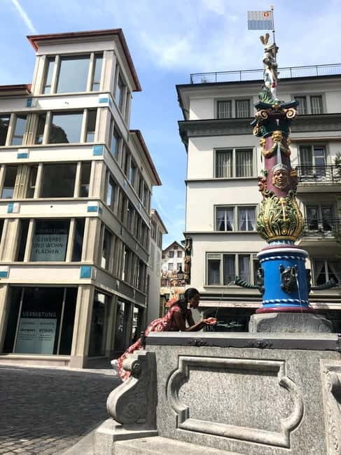 Lucerne: Private Chocolate and Cheese Tasting Walking Tour - Key Points