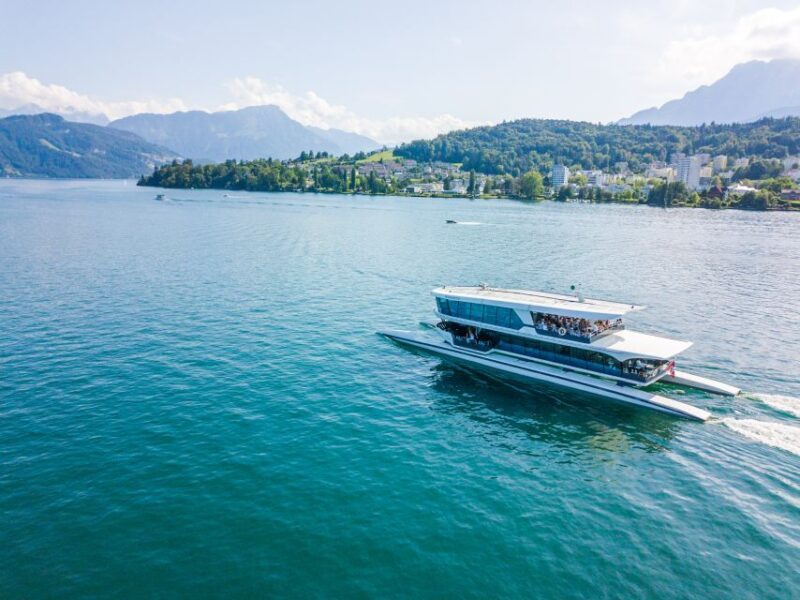 Lucerne: Round-Trip Catamaran Cruise on Lake Lucerne - The Experience in Detail