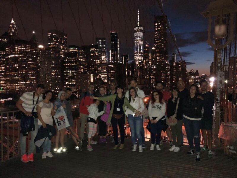 Luci e Ponti di New York- Night Tour in Italiano - Key Points